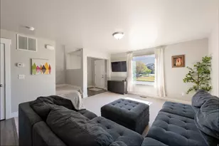 15120 S Battle Dr W, Bluffdale, UT 84065 - Photo 13