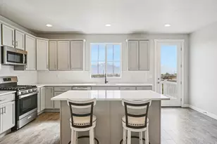 12927 S Twisted Oak Dr, Herriman, UT 84096 - Photo 9