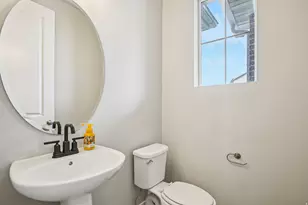 12927 S Twisted Oak Dr, Herriman, UT 84096 - Photo 9