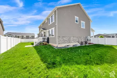 615 S 1400 W, Syracuse, UT 84075 - Photo 5