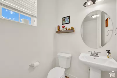 615 S 1400 W, Syracuse, UT 84075 - Photo 17