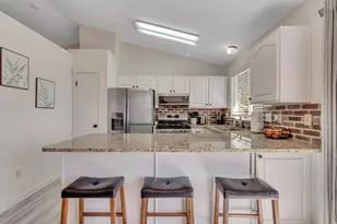 1493 W Pebblecreek Dr, Layton, UT 84041 - Photo 9