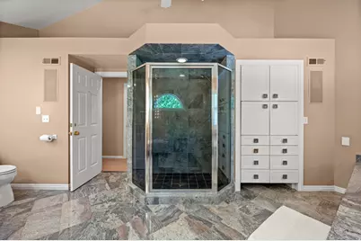 5757 S Holladay Blvd E, Holladay, UT 84121 - Photo 45