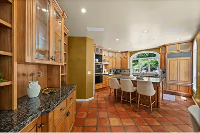 5757 S Holladay Blvd E, Holladay, UT 84121 - Photo 17