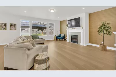 2195 S Betsy Way, Kaysville, UT 84037 - Photo 7