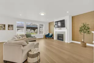 2195 S Betsy Way, Kaysville, UT 84037 - Photo 7