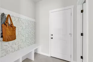 2195 S Betsy Way, Kaysville, UT 84037 - Photo 11