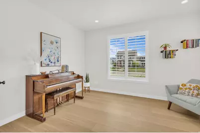 2195 S Betsy Way, Kaysville, UT 84037 - Photo 5