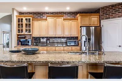 3252 Sunset Hollow Dr, Bountiful, UT 84010 - Photo 13