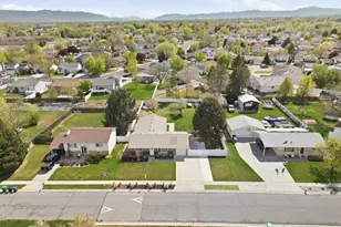 2393 W Bueno Vista Dr, West Jordan, UT 84088 - Photo 21