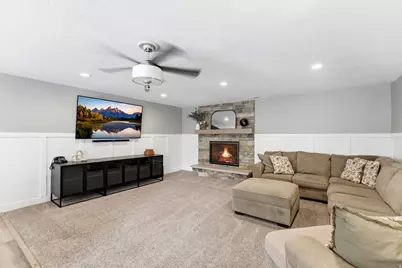 2393 W Bueno Vista Dr, West Jordan, UT 84088 - Photo 9