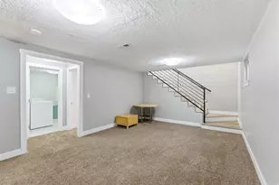 2393 W Bueno Vista Dr, West Jordan, UT 84088 - Photo 13