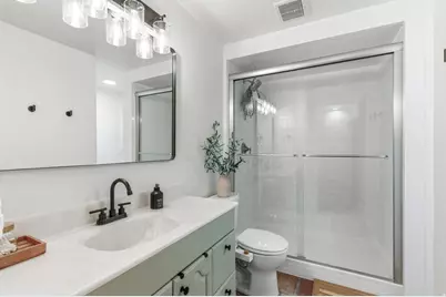 2092 E 11270 S, Sandy, UT 84092 - Photo 31