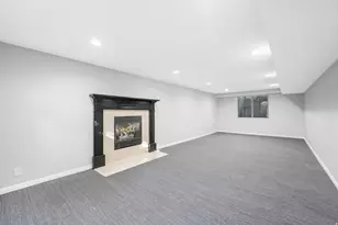 8965 S Quail Run Dr E, Sandy, UT 84093 - Photo 25