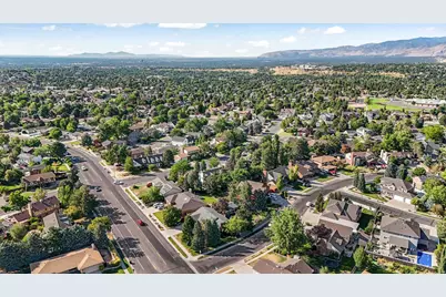 8965 S Quail Run Dr E, Sandy, UT 84093 - Photo 7