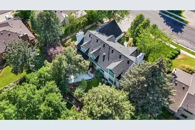 8965 S Quail Run Dr E, Sandy, UT 84093 - Photo 5