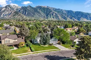 8965 S Quail Run Dr E, Sandy, UT 84093 - Photo 11