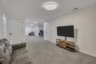65 W 850 S, Centerville, UT 84014 - Photo 27