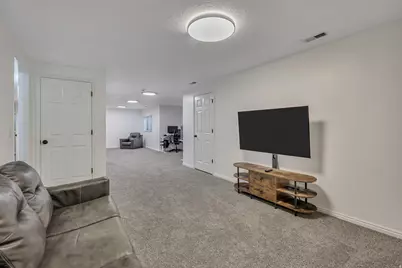 65 W 850 S, Centerville, UT 84014 - Photo 25