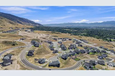 730 E 400 N #13, Providence, UT 84332 - Photo 19