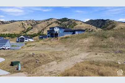 730 E 400 N #13, Providence, UT 84332 - Photo 5