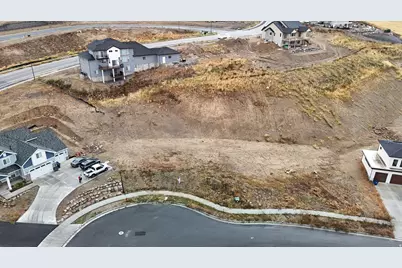 730 E 400 N #13, Providence, UT 84332 - Photo 5