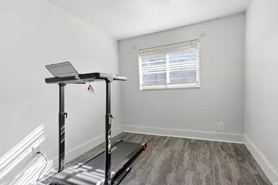 244 E Crescent Pkwy S #206, Sandy, UT 84070 - Photo 13