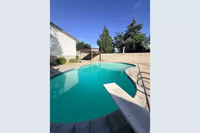 4668 S Green Valley Dr, Millcreek, UT 84107 - Photo 15