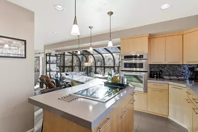 742 E Chelsea Dr, Bountiful, UT 84010 - Photo 21