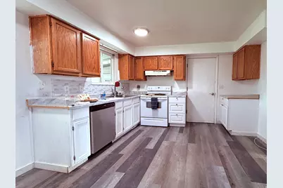 1856 W Western Charm Dr S, Riverton, UT 84065 - Photo 5