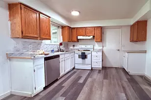 1856 W Western Charm Dr S, Riverton, UT 84065 - Photo 5