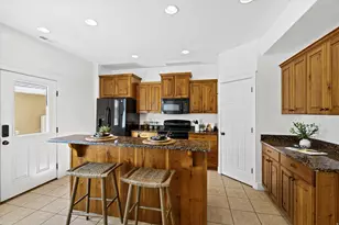 255 W 2700 N, Pleasant View, UT 84414 - Photo 7