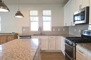 4658 W Boathouse Cir S, South Jordan, UT 84009 - Photo 9