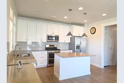 4658 W Boathouse Cir S, South Jordan, UT 84009 - Photo 11