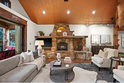 10280 S Dimple Dell Rd, Sandy, UT 84092 - Photo 19