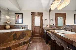 10280 S Dimple Dell Rd, Sandy, UT 84092 - Photo 33