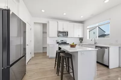 792 S 4000 W, Syracuse, UT 84075 - Photo 3