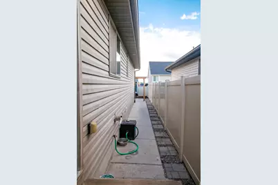 1534 E Shadow Dr N, Eagle Mountain, UT 84005 - Photo 27