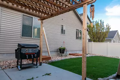 1534 E Shadow Dr N, Eagle Mountain, UT 84005 - Photo 29