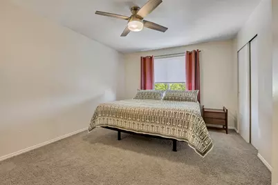 687 W 1900 N, Centerville, UT 84014 - Photo 11