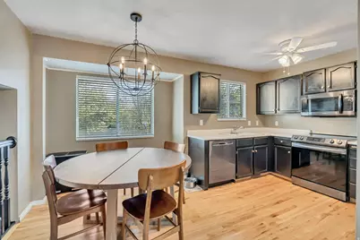 687 W 1900 N, Centerville, UT 84014 - Photo 5