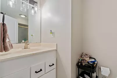 10261 S 3200 W, South Jordan, UT 84095 - Photo 23