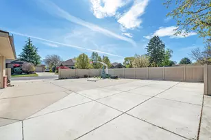 10261 S 3200 W, South Jordan, UT 84095 - Photo 55