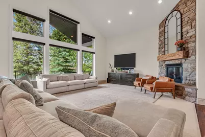 1584 E 11400 S, Sandy, UT 84092 - Photo 11