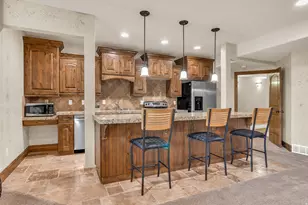 1584 E 11400 S, Sandy, UT 84092 - Photo 37