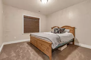 1584 E 11400 S, Sandy, UT 84092 - Photo 41