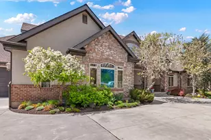 1584 E 11400 S, Sandy, UT 84092 - Photo 3