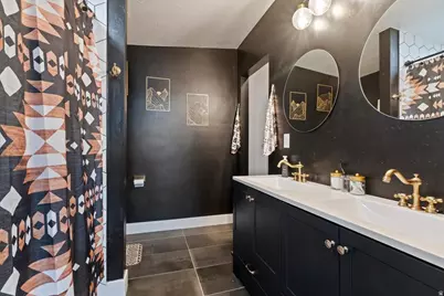 4374 S Fernwood Dr, Taylorsville, UT 84123 - Photo 15