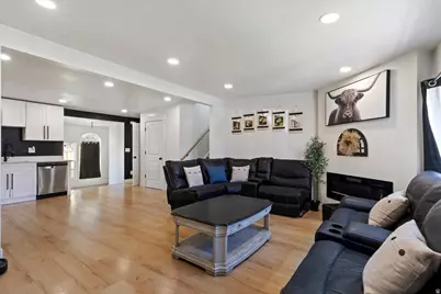 4374 S Fernwood Dr, Taylorsville, UT 84123 - Photo 5