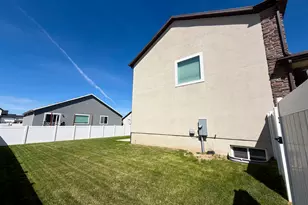 1074 S 4000 W, Syracuse, UT 84075 - Photo 29